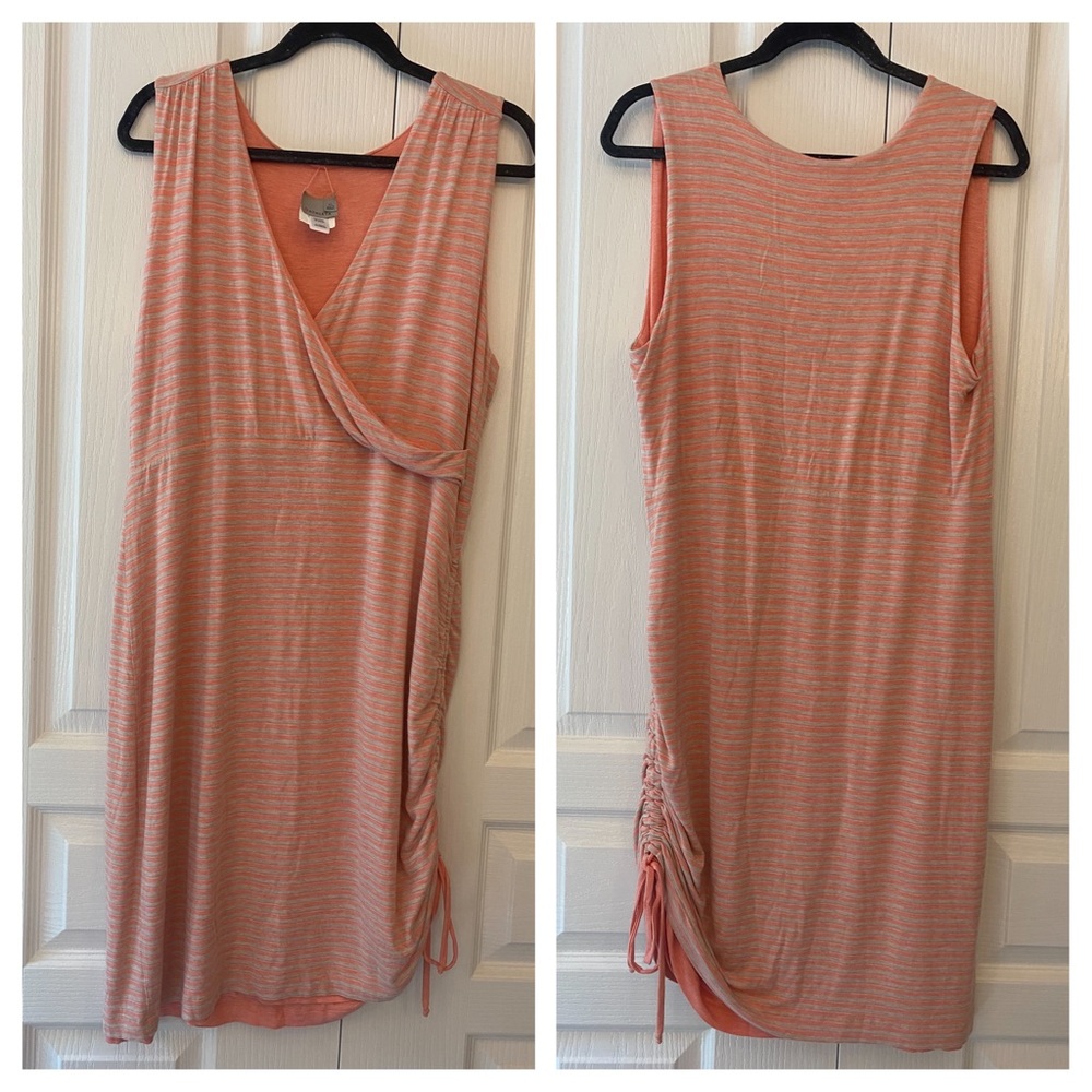 Athleta ✨ Pink & Grey Striped Dress w/ Pull Tie